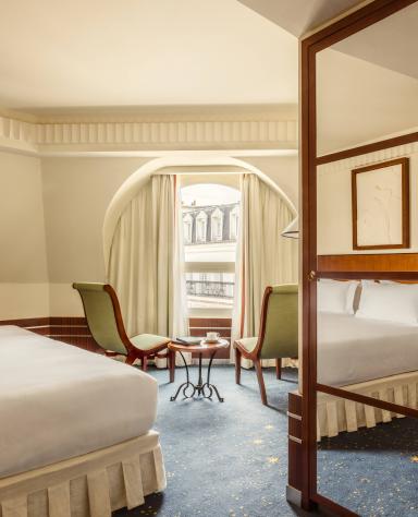 Luxury and Comfort: A Stay at Hotel des Grands Voyageurs