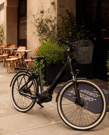 Discover a Peaceful Paris in August with Walking and Cycling Tours from Hôtel des Grands Voyageurs