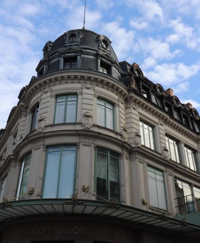 Hotel des Grands Voyageurs - Our Neighbourhood